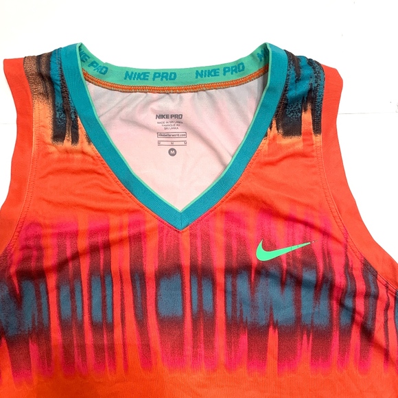 Nike Pro Tie Dye Tank - Picture 5 of 6